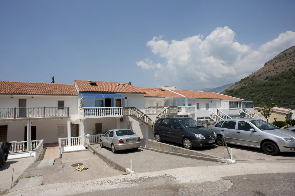 Apartments Durasevic Ivo Sveti Stefan Rum bild